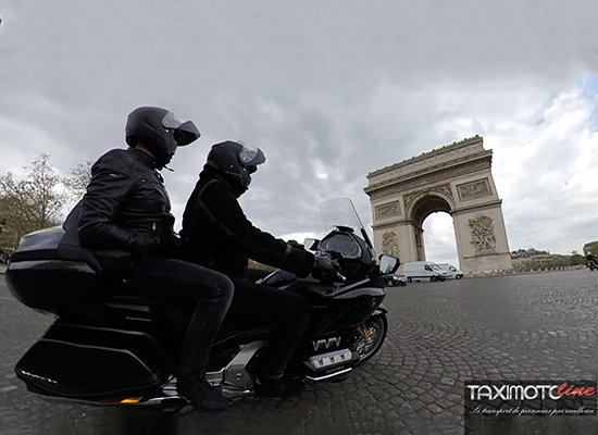 balade-touristique-taximoto visite Paris TaxiMotoline chauffeurs